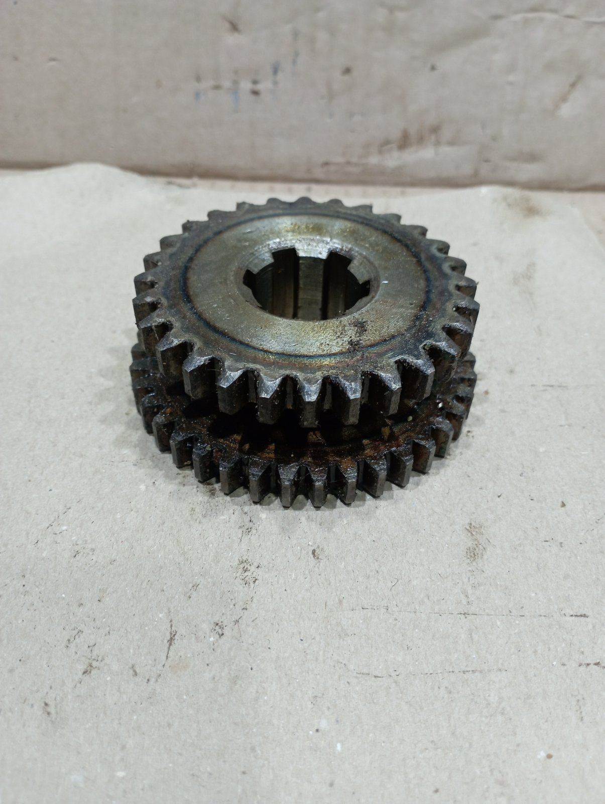 Блокшестерня m2,5 z28 / m2 z39 , шлиц 28/24