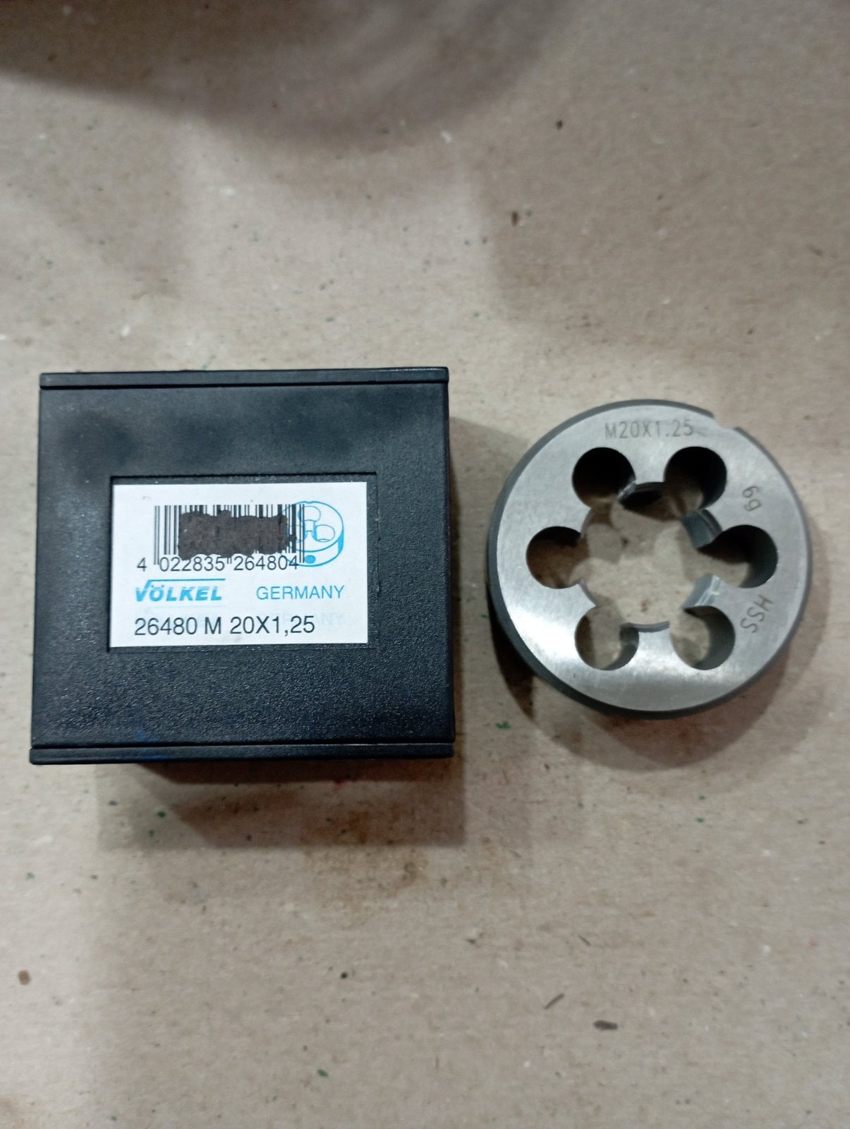 Плашка м20х1,25 HSS, 6g, VOLKEL, GERMANY