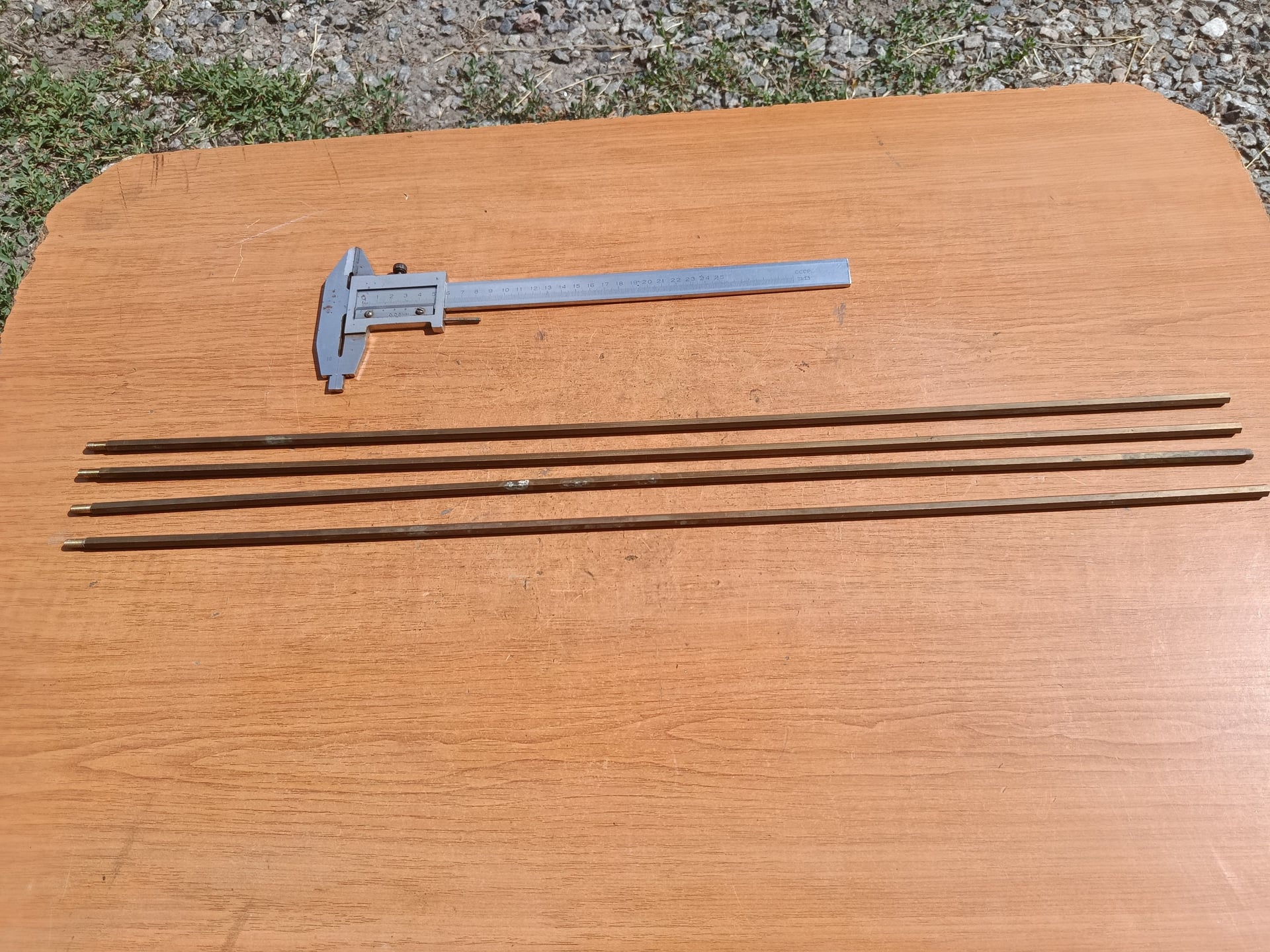 Бронзовий шестигранник 7мм, довжина 730мм