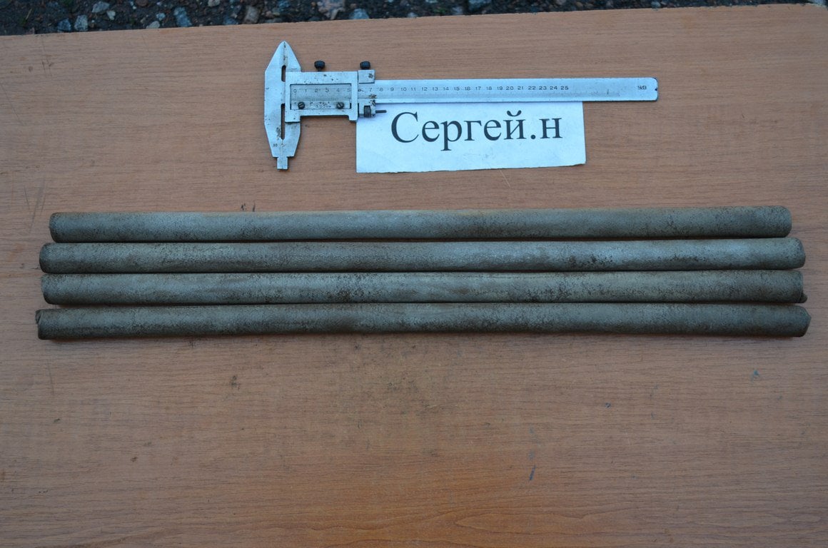 Ебонітове коло Ф26, довжина 670мм
