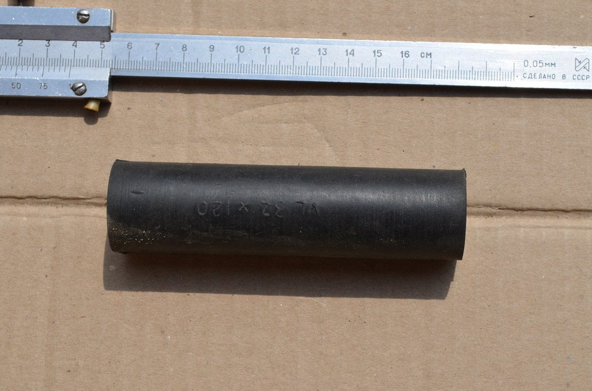 Гумовий кругляк Ф32мм, довжина 122мм